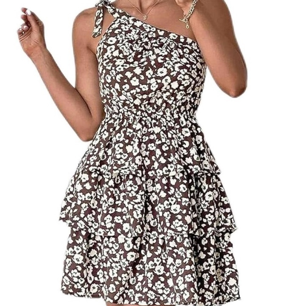 Chic One Shoulder Floral Dress in Brown and White